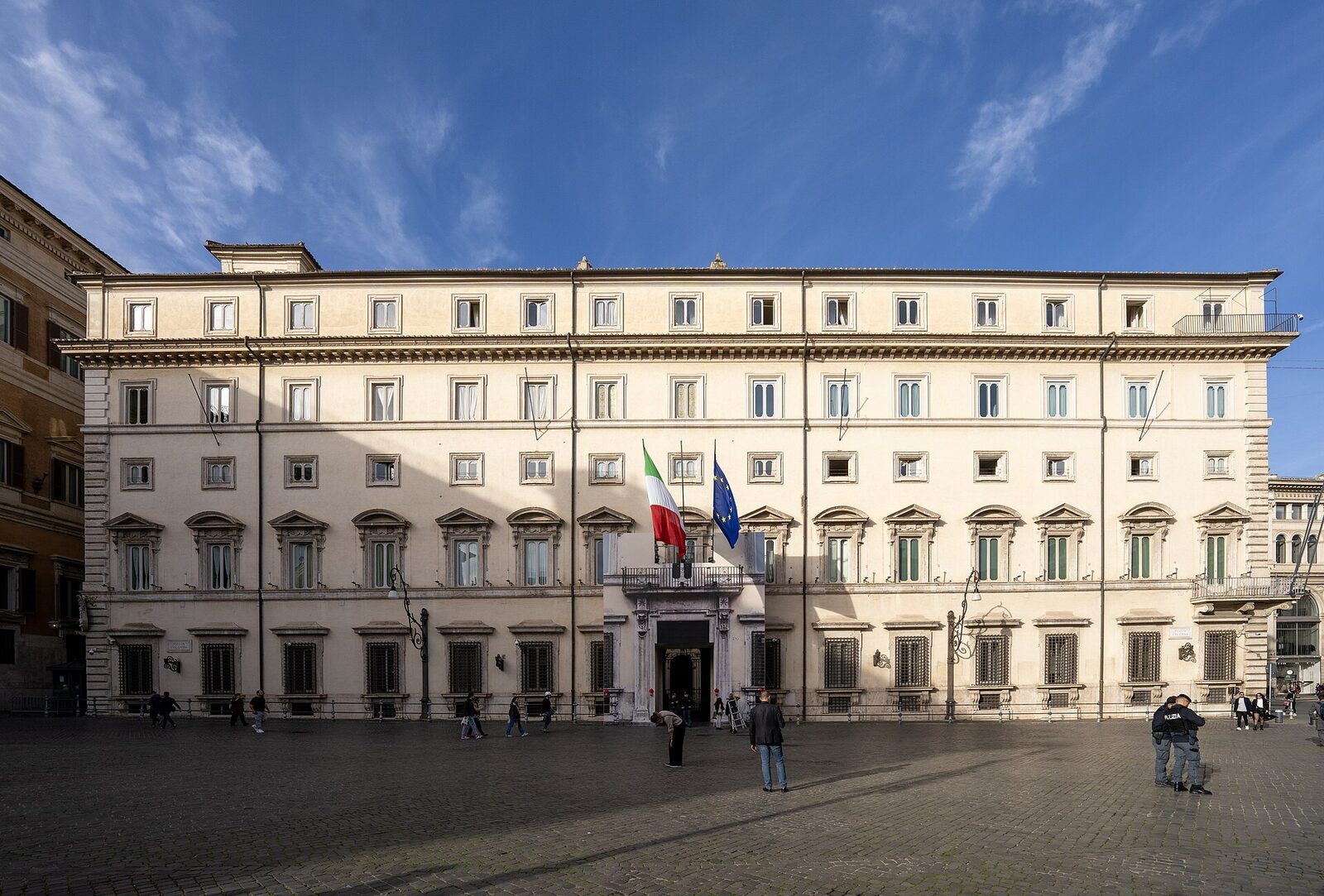Appartamento signorile in stabile d'epoca